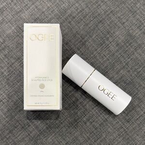 Ogee Highlighter! Brand New in Box!